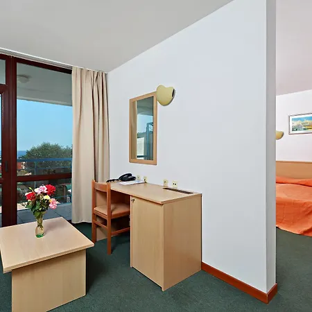 Pomorie Sun Отель 3*