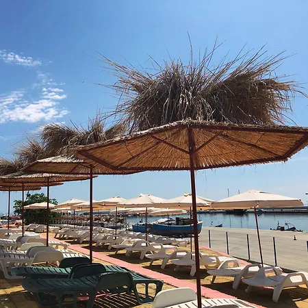 Pomorie Sun Отель 3*