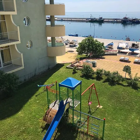 Pomorie Sun Хотел 3*