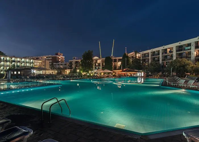 ホテル Pomorie Sun サニービーチ